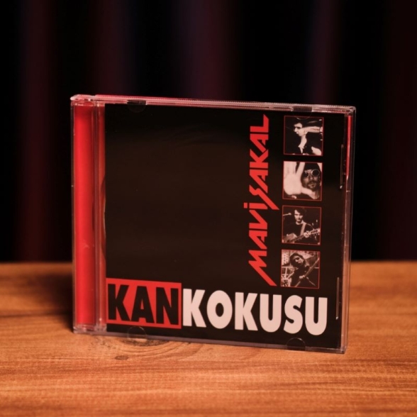 Mavi Sakal: Kan Kokusu - CD Foto #1